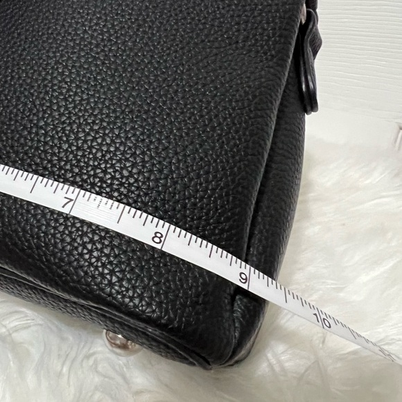 💗 *NEW* Elegant Black Women's Handbag - Picture 7 of 9